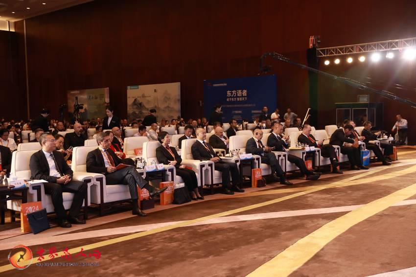 AJK_1375-001.jpg
